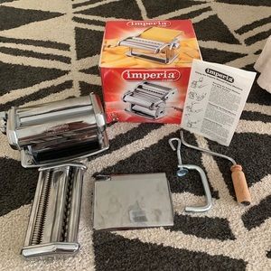 Imperial manual pasta maker